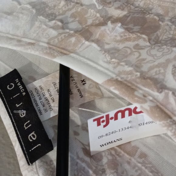 Janeric Layered Ruffle Tank Blouse 1x NWT - Picture 3 of 4